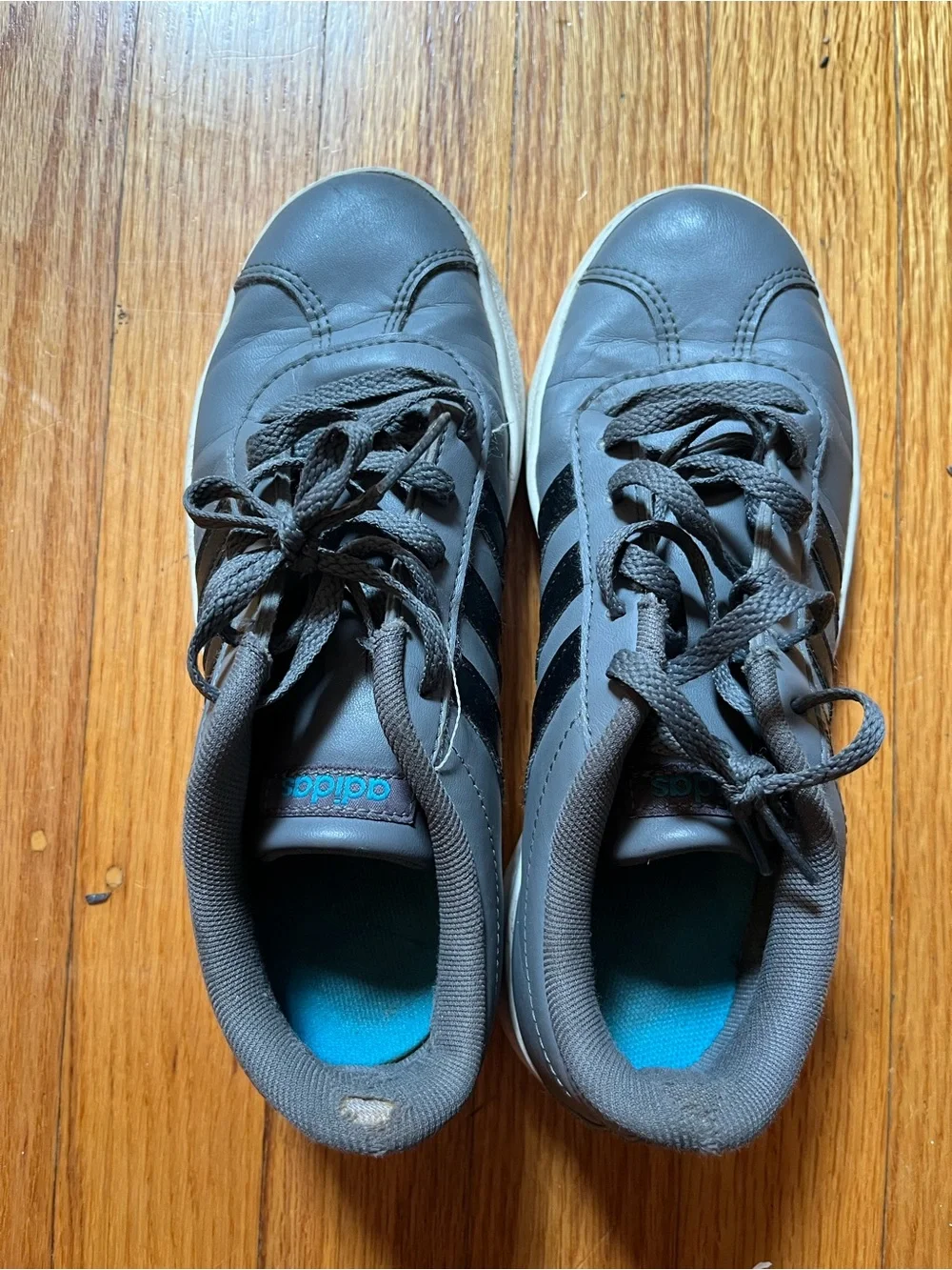 Adidas Youth Gray Low-Top Sneakers with Black Stripes